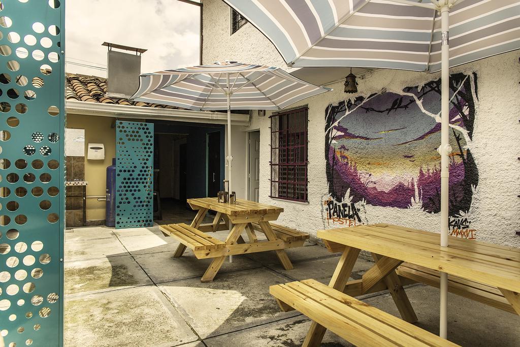 Panela Medellin Hostel Exterior photo