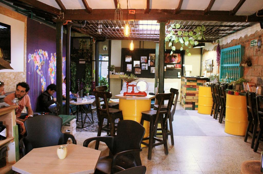 Panela Medellin Hostel Exterior photo